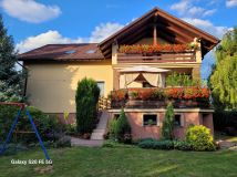 dom wolnostojący, 5 pokoi Kobylice, ul. Szkolna. Zdjęcie 1