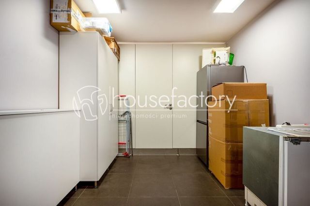 Lokal Łódź Księży Młyn, ul. Tylna. Zdjęcie 12