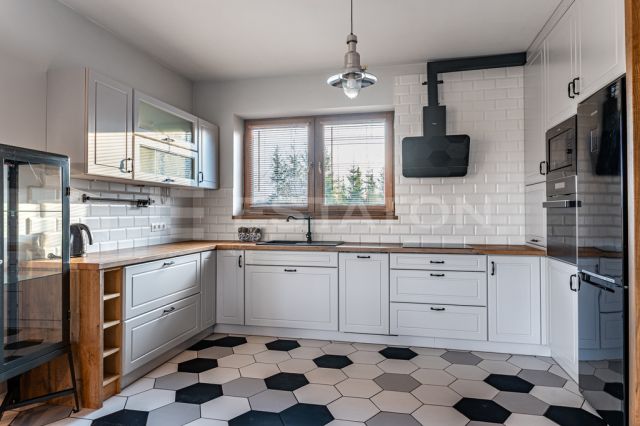 dom wolnostojący, 6 pokoi Rzeszów, ul. hr. Alfreda Potockiego. Zdjęcie 4