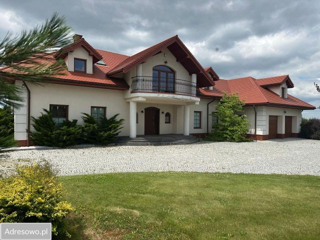 dom wolnostojący, 7 pokoi Kunów. Zdjęcie 1