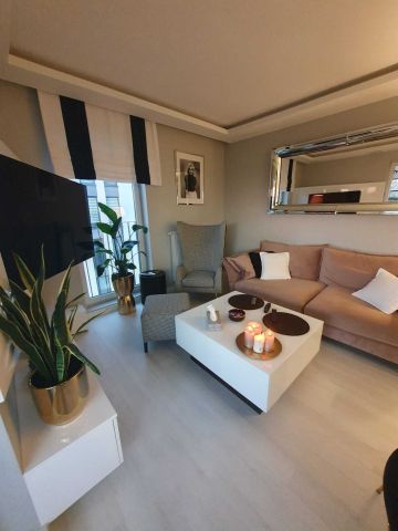 Mieszkanie 3-pokojowe Konin, ul. Berylowa. Zdjęcie 1