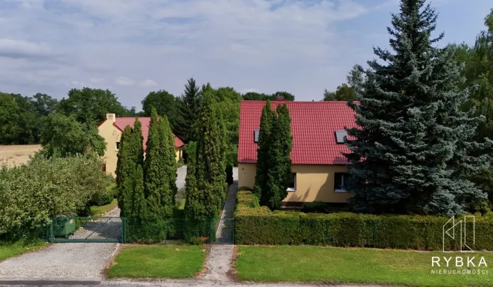 dom wolnostojący, 6 pokoi Słupia Wielka