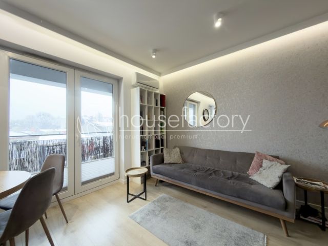 Mieszkanie 4-pokojowe Łódź Górna. Zdjęcie 2