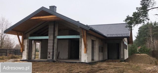 dom wolnostojący, 3 pokoje Suków Papiernia. Zdjęcie 1