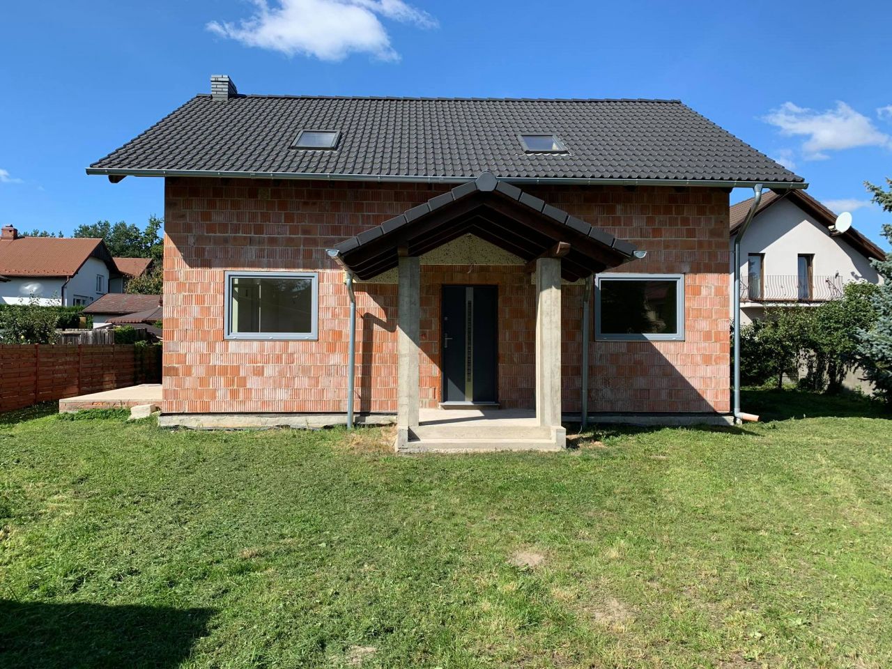 dom wolnostojący, 5 pokoi Lubliniec, ul. Droniowicka