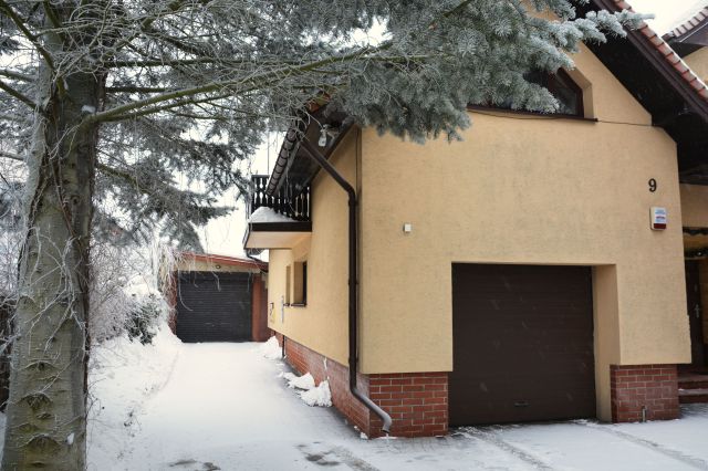 dom wolnostojący, 5 pokoi Tomaszów Lubelski, ul. Wojska Polskiego. Zdjęcie 3