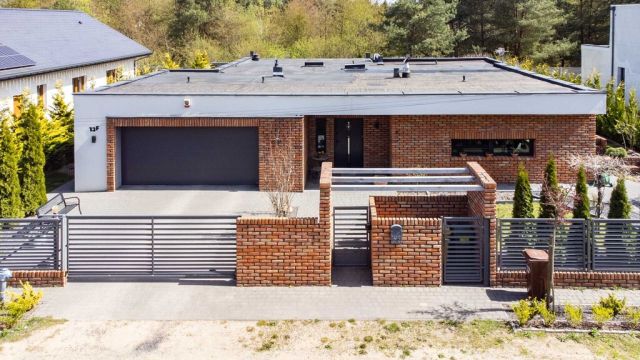 dom wolnostojący, 4 pokoje Krzywiec. Zdjęcie 1