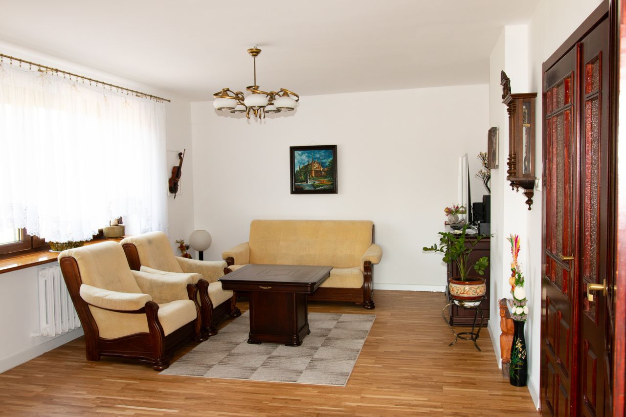 dom wolnostojący, 7 pokoi Frombork, ul. Elbląska. Zdjęcie 11