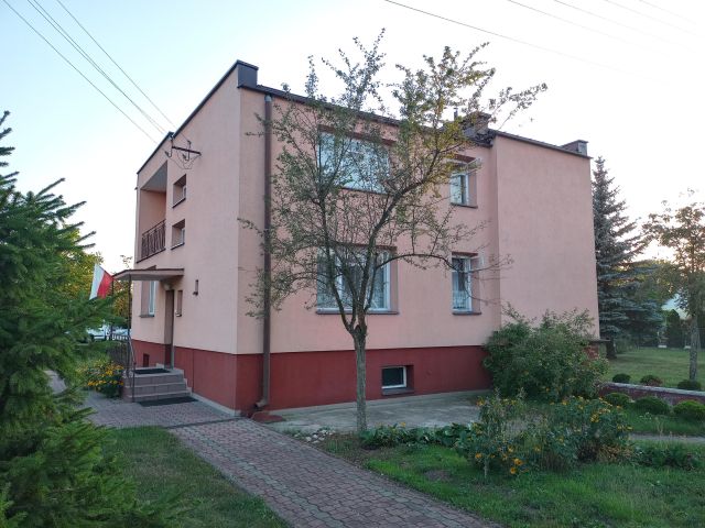 dom wolnostojący, 6 pokoi Nowa Wieś, ul. Szkolna. Zdjęcie 1