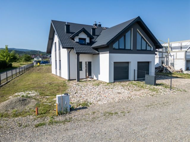 dom szeregowy, 4 pokoje Nowy Sącz Poręba Mała. Zdjęcie 3