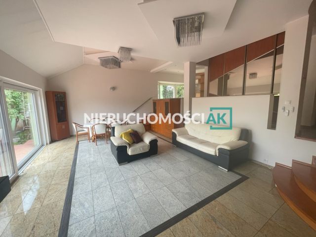 dom wolnostojący, 3 pokoje Wiry, ul. Łęczycka. Zdjęcie 1