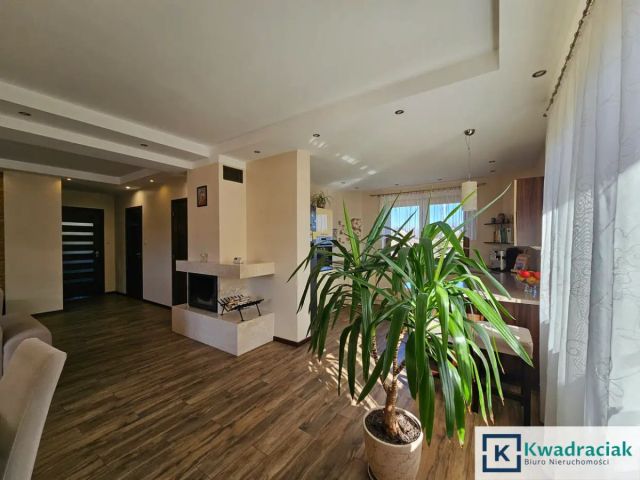 dom wolnostojący, 4 pokoje Żarnowiec. Zdjęcie 5