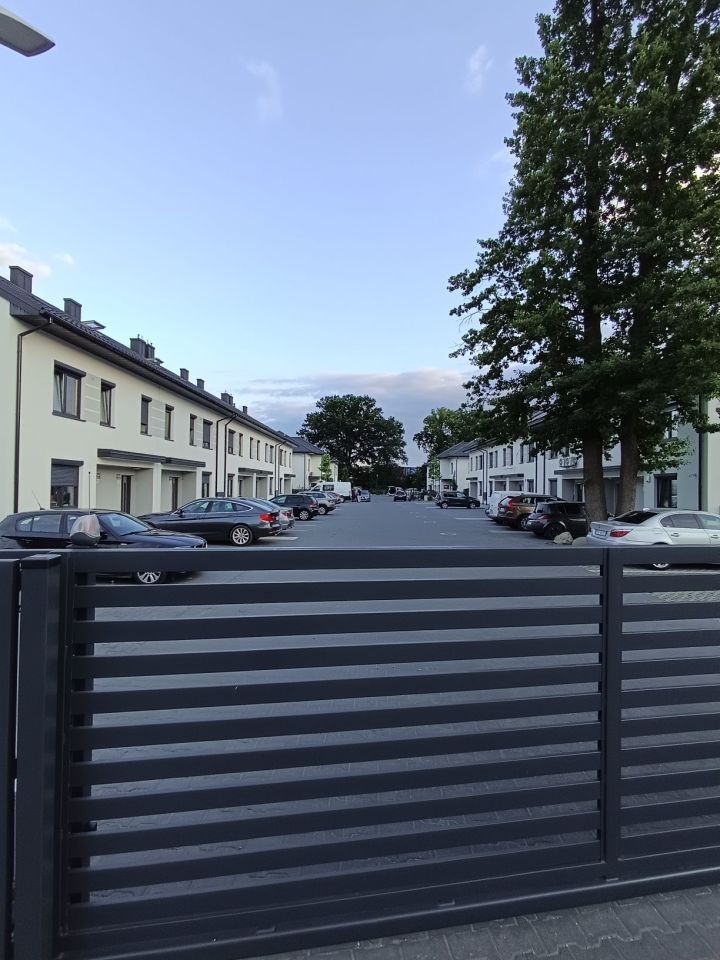 dom szeregowy, 4 pokoje Zielonka. Zdjęcie 8