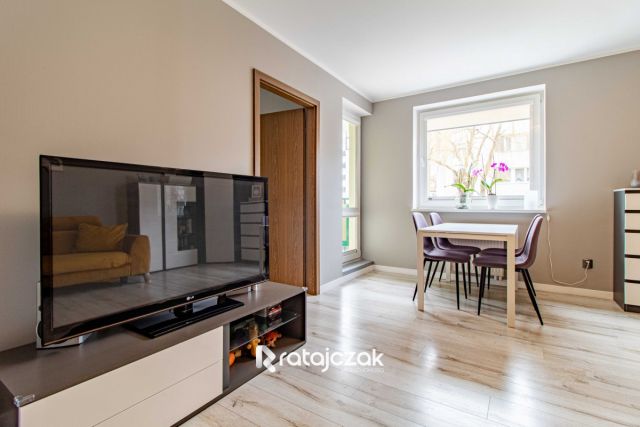 Mieszkanie 2-pokojowe Gdynia Dąbrowa, ul. Oliwkowa. Zdjęcie 1