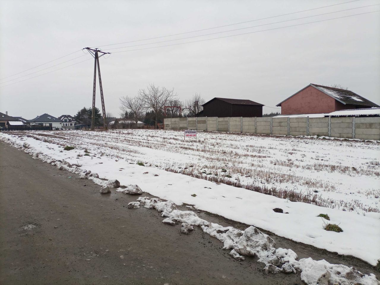 Działka budowlana Mokra. Zdjęcie 2