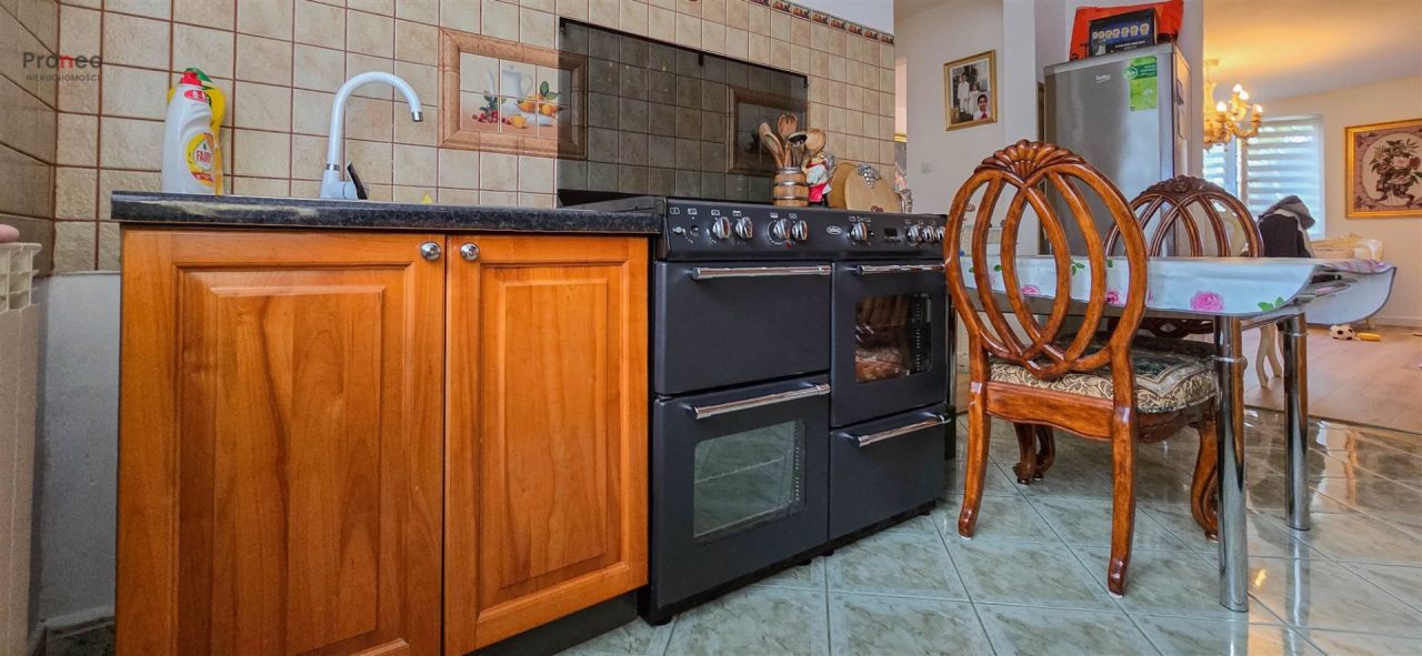 dom wolnostojący, 3 pokoje Stare Miasto. Zdjęcie 9