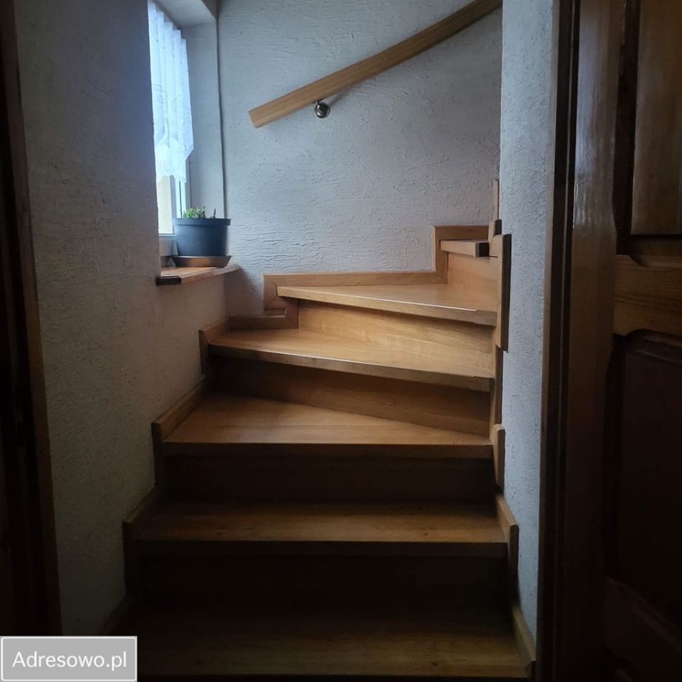 dom wolnostojący, 4 pokoje Pogobie Średnie. Zdjęcie 17