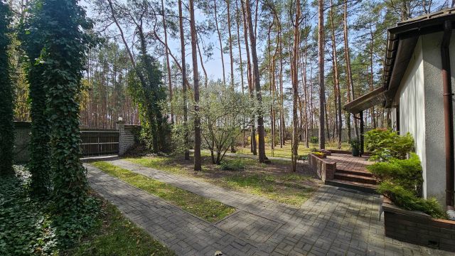 dom wolnostojący Józefów Kolonia Błota, ul. Graniczna. Zdjęcie 1