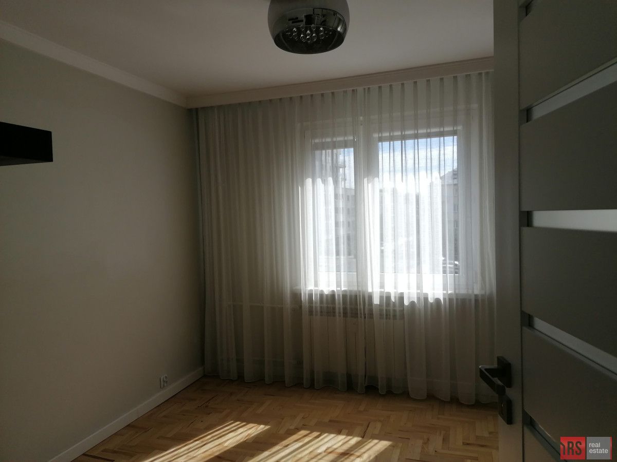 Mieszkanie 3-pokojowe Warszawa Grochów, ul. Wspólna Droga. Zdjęcie 3