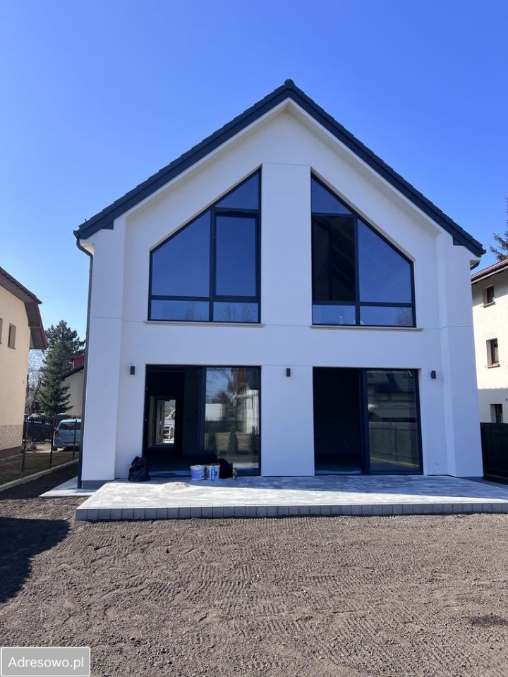 dom wolnostojący, 4 pokoje Sulejówek. Zdjęcie 1