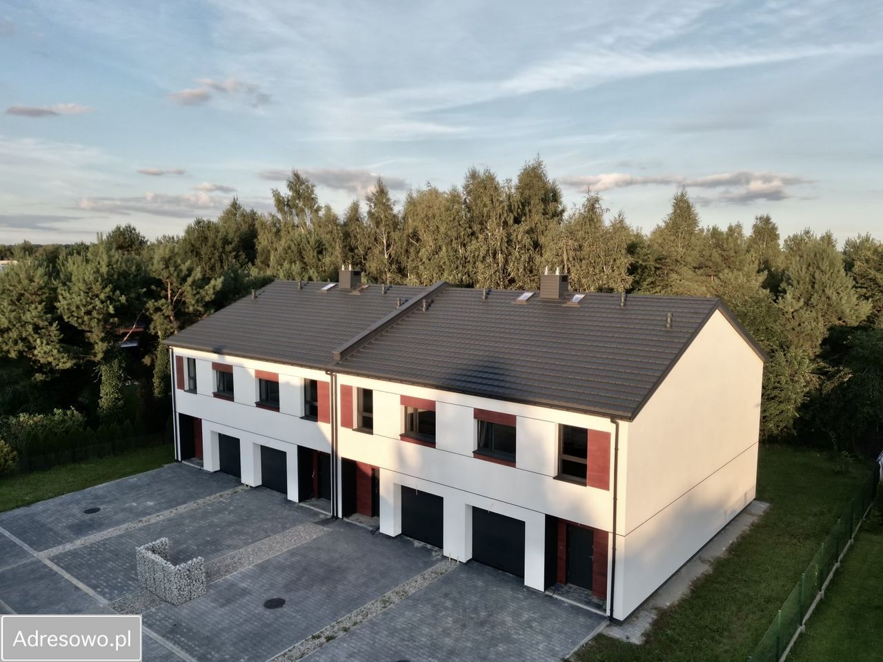 bliźniak, 5 pokoi Łazy, ul. Perłowa. Zdjęcie 1