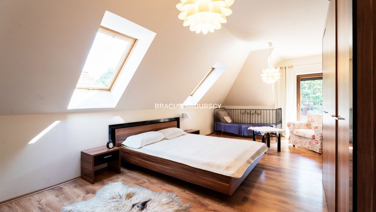 bliźniak, 5 pokoi Libertów, ul. św. Floriana. Zdjęcie 18