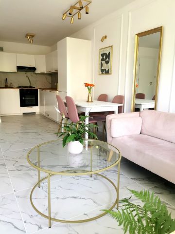 Mieszkanie 3-pokojowe Legionowo Centrum, ul. Aleja 3 Maja. Zdjęcie 1