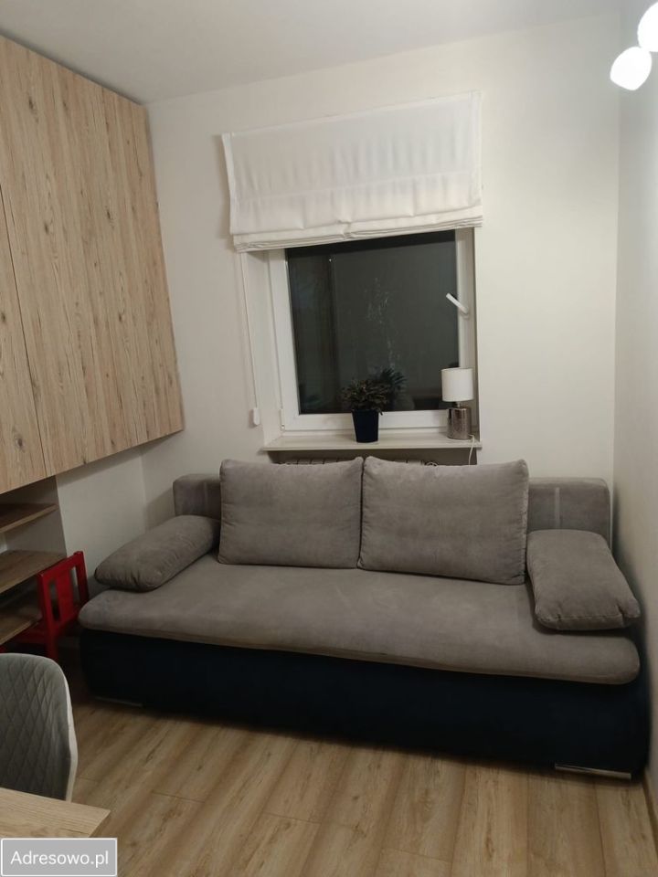 Mieszkanie 4-pokojowe Jeziora Wielkie. Zdjęcie 18