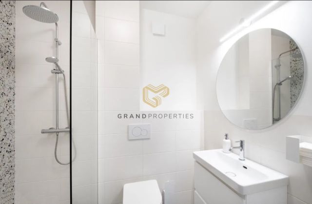 dom szeregowy, 10 pokoi Warszawa Praga-Południe. Zdjęcie 11