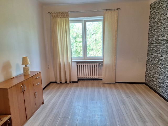 Mieszkanie 1-pokojowe Ostrowiec Świętokrzyski, ul. Henryka Sienkiewicza. Zdjęcie 1