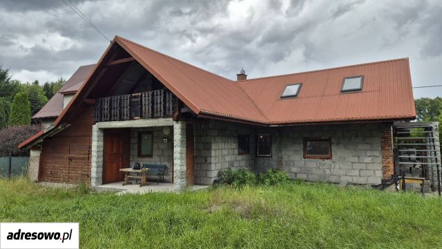 dom wolnostojący, 3 pokoje Cięcina, ul. św. Katarzyny. Zdjęcie 1