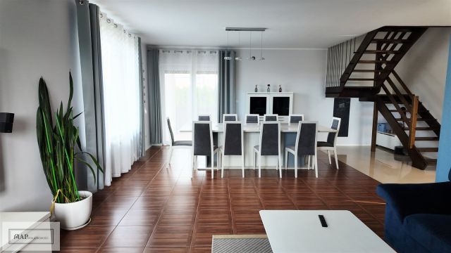 dom wolnostojący, 5 pokoi Młodojewo. Zdjęcie 3