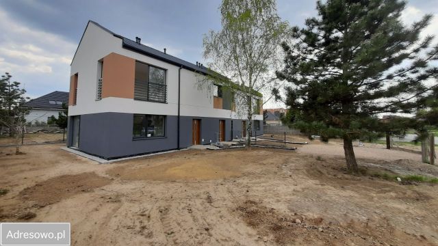 bliźniak, 5 pokoi Koluszki, ul. Budowlanych. Zdjęcie 1