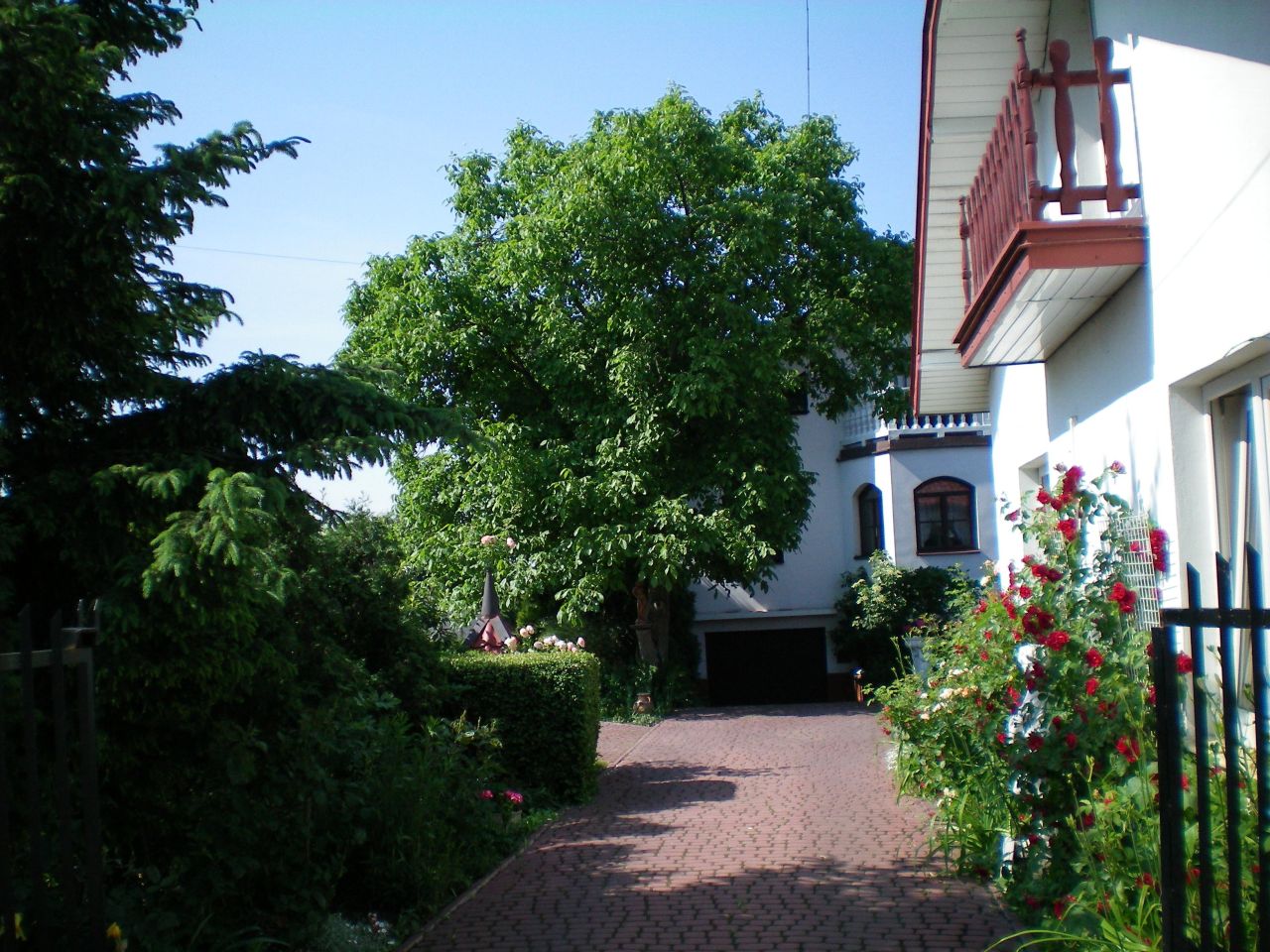 dom wolnostojący, 4 pokoje Laszczki, ul. Leszczynowa. Zdjęcie 4