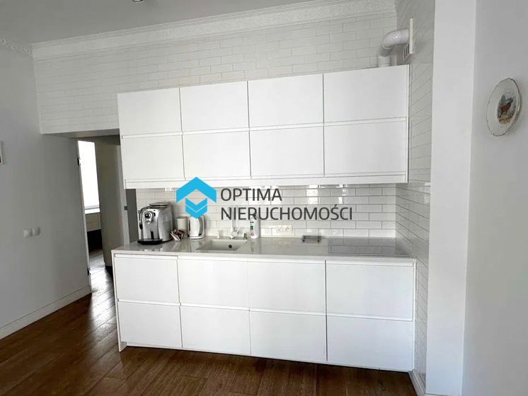 Mieszkanie 3-pokojowe Jelenia Góra. Zdjęcie 4