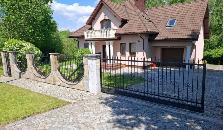 dom wolnostojący, 5 pokoi Mogilany, bajecz