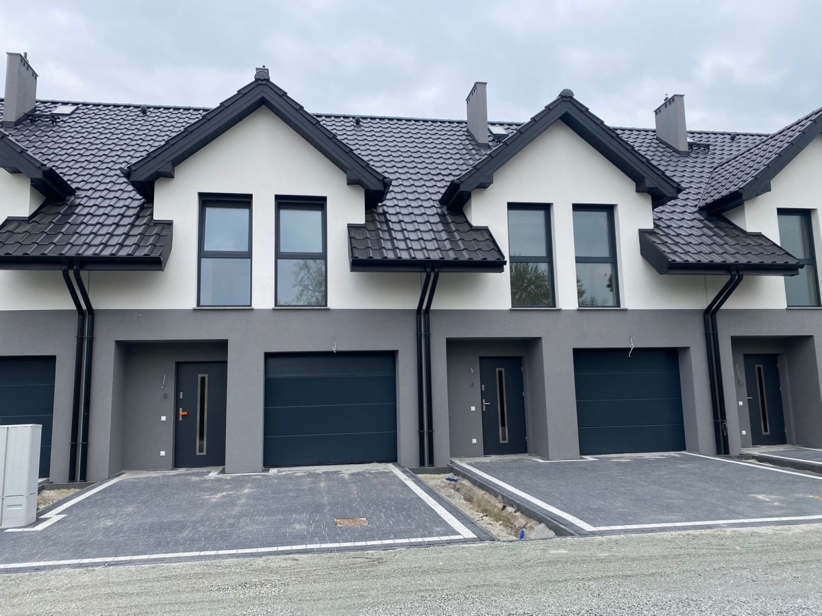 dom szeregowy, 4 pokoje Mędłów, ul. Czereśniowa. Zdjęcie 2