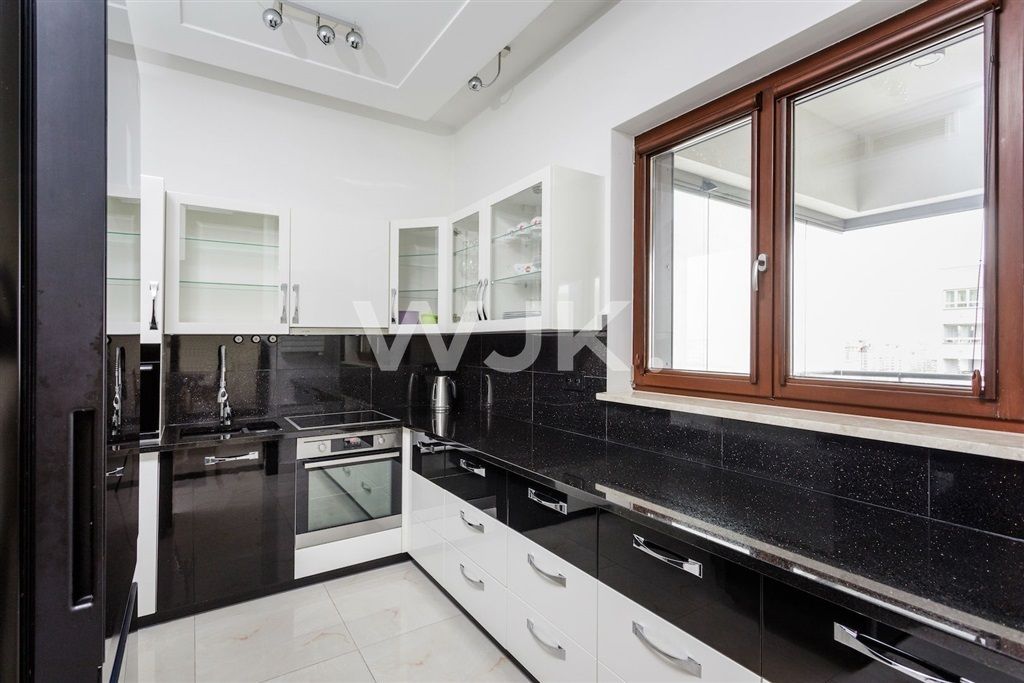 Mieszkanie 3-pokojowe Warszawa Śródmieście, ul. Pokorna. Zdjęcie 5