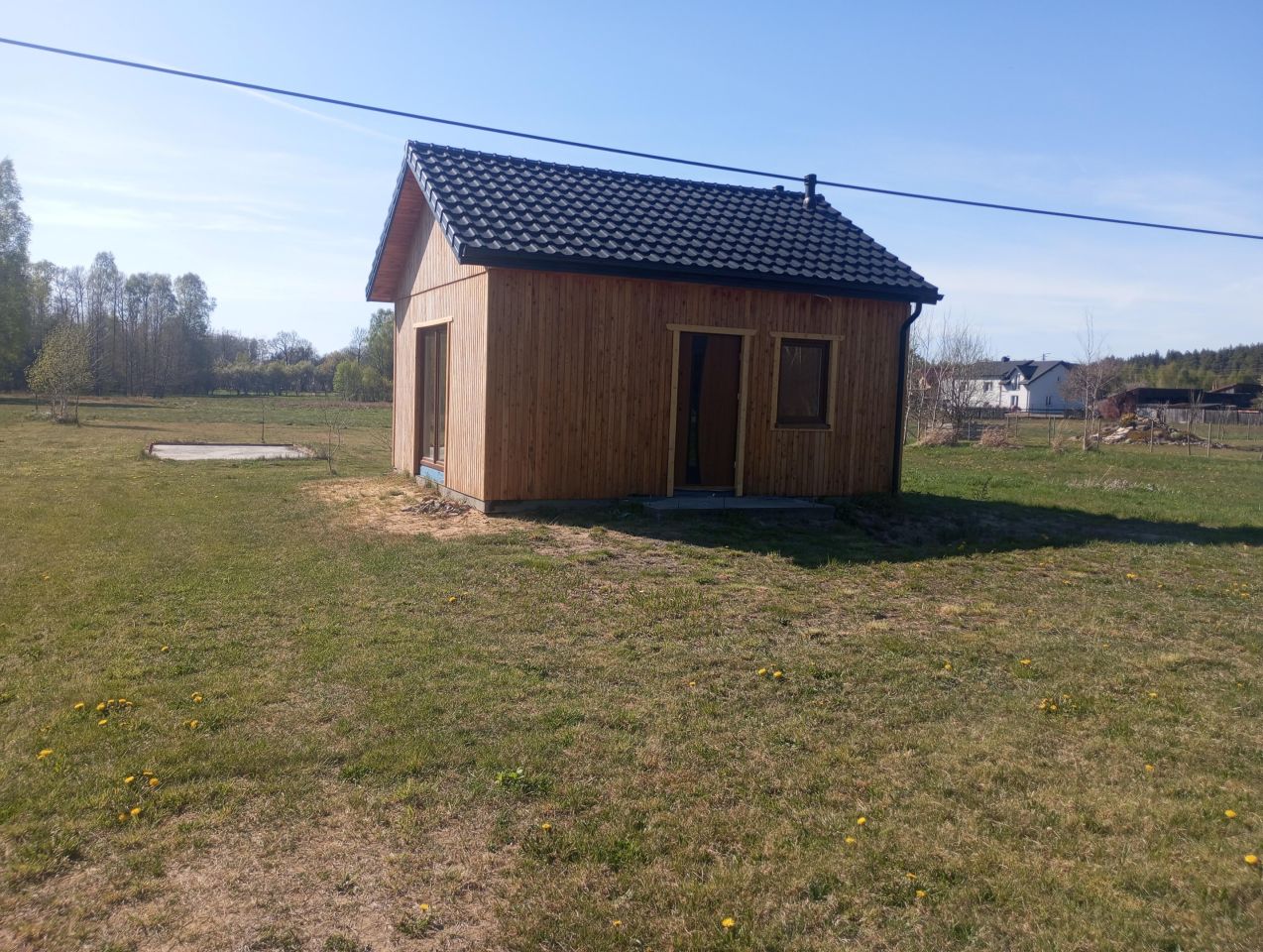 dom wolnostojący, 2 pokoje Adamów. Zdjęcie 1