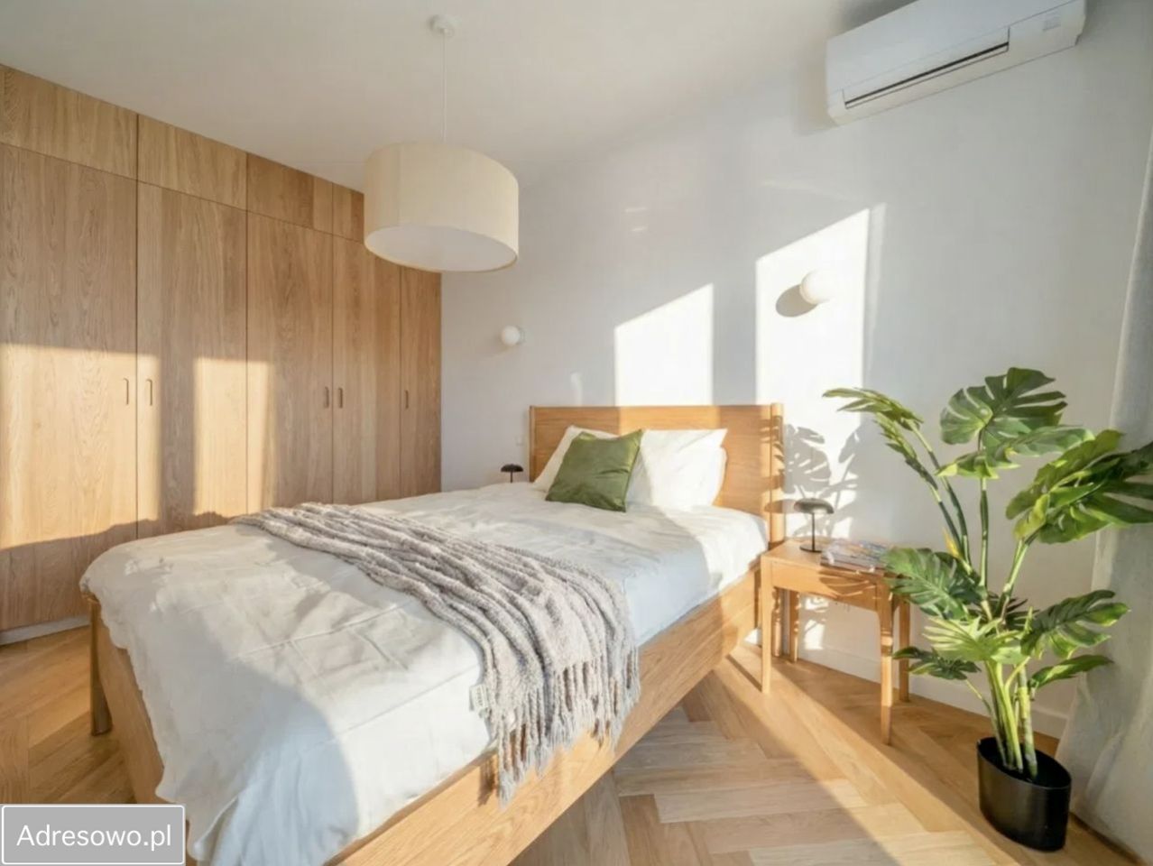 Mieszkanie 2-pokojowe Warszawa Śródmieście, ul. Chmielna. Zdjęcie 2