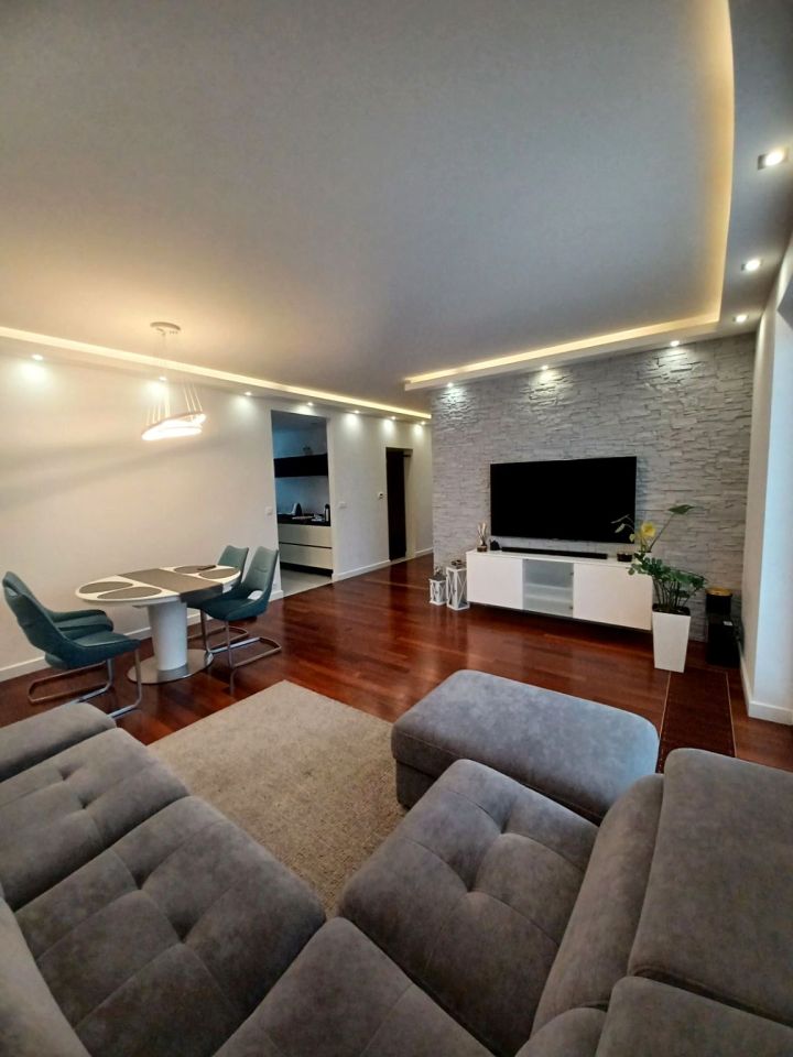 Mieszkanie 3-pokojowe Józefosław, ul. Świetlista. Zdjęcie 1