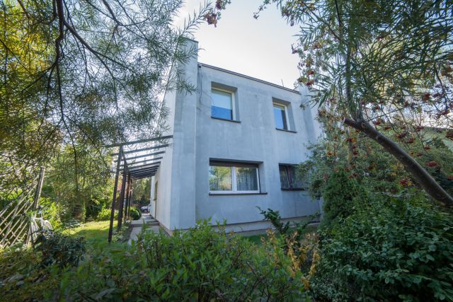 dom wolnostojący, 12 pokoi Radwanice, ul. Konstantego Ildefonsa Gałczyńskiego. Zdjęcie 1