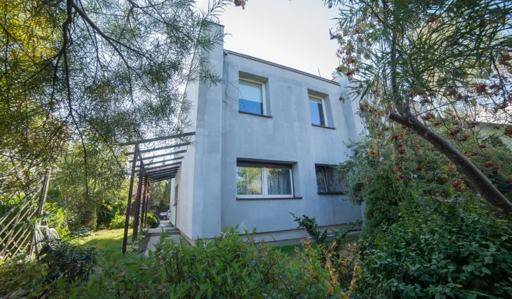 dom wolnostojący, 12 pokoi Radwanice, ul. Konstantego Ildefonsa Gałczyńskiego