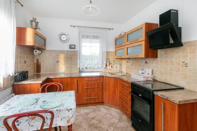 dom wolnostojący, 3 pokoje Łochowo, ul. Wiśniowa. Zdjęcie 3