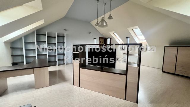 dom wolnostojący, 5 pokoi Tomaszów Mazowiecki. Zdjęcie 22