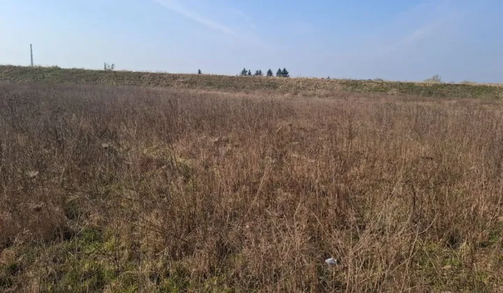 Działka inwestycyjna Baczyna