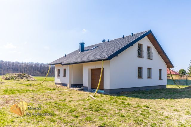dom wolnostojący, 5 pokoi Motycz. Zdjęcie 2