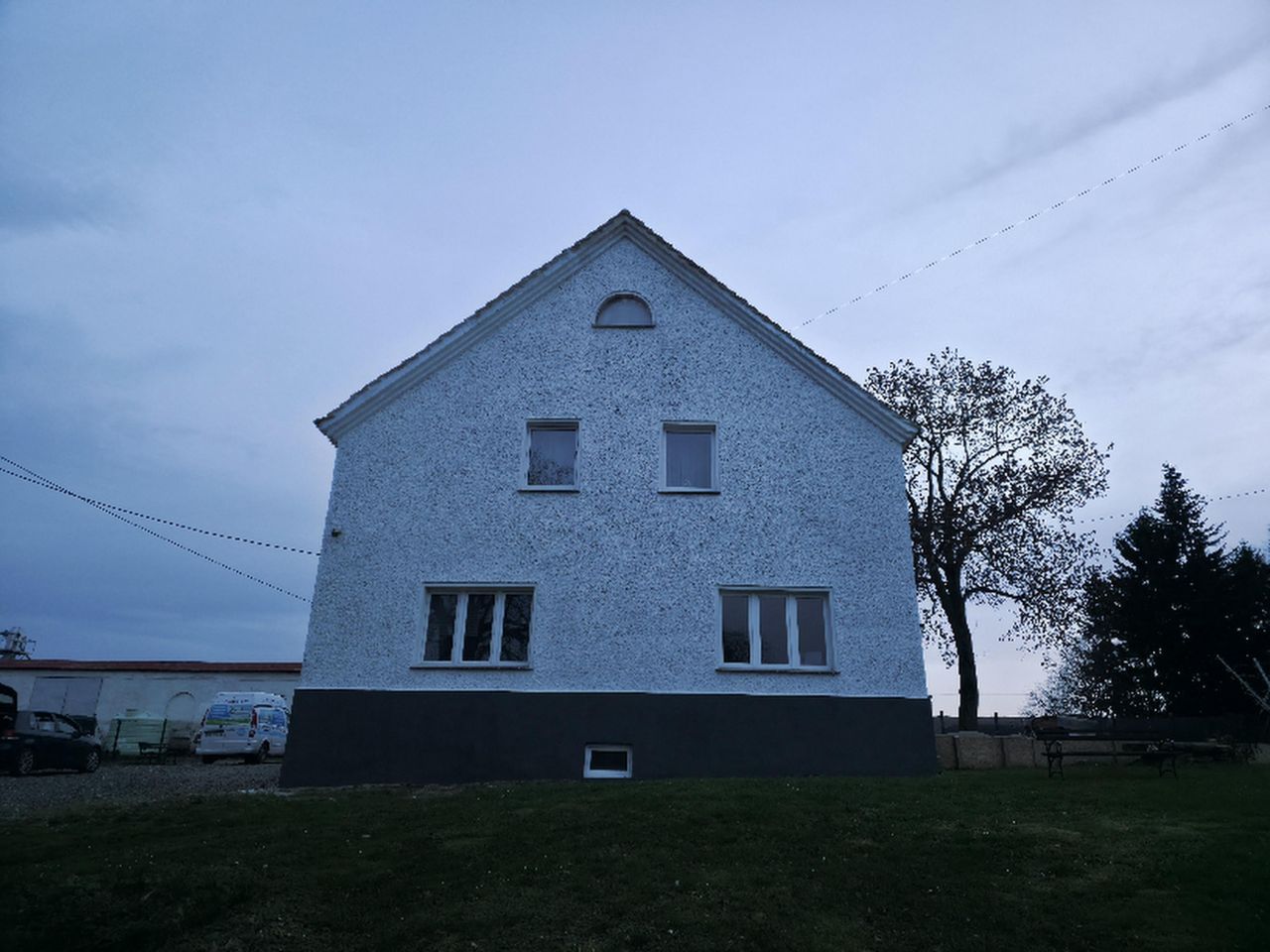 dom wolnostojący, 10 pokoi Stoszowice. Zdjęcie 3