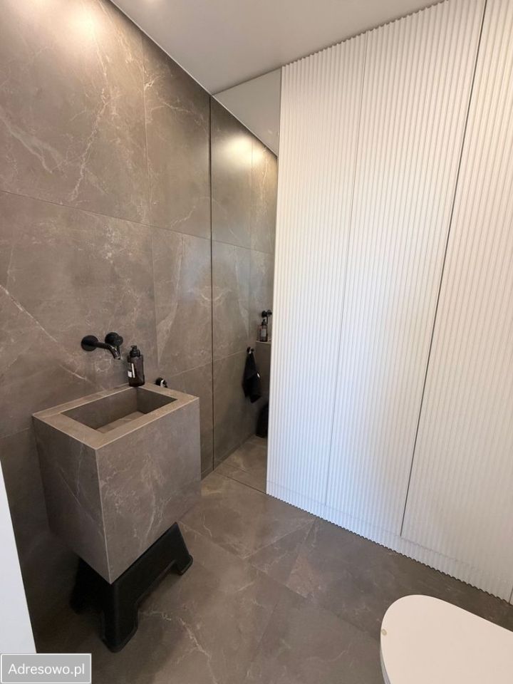 bliźniak, 5 pokoi Malin. Zdjęcie 18