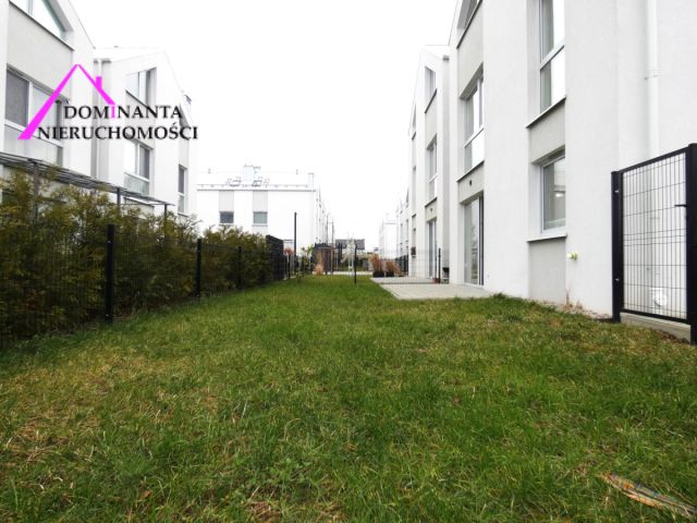 bliźniak, 4 pokoje Pogórze, ul. ks. Jana Twardowskiego. Zdjęcie 3